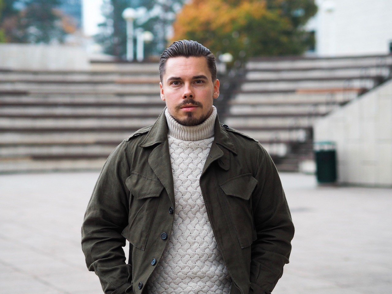 Outfit of the week - field jacket with a roll neck sweater and denim
