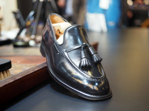 "How to combine casual footwear part III" - black tassel loafers