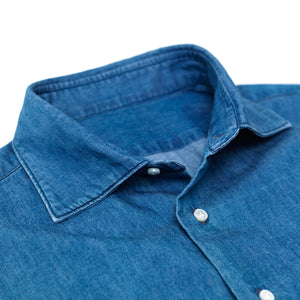 Spread collar lightweight denim shirt